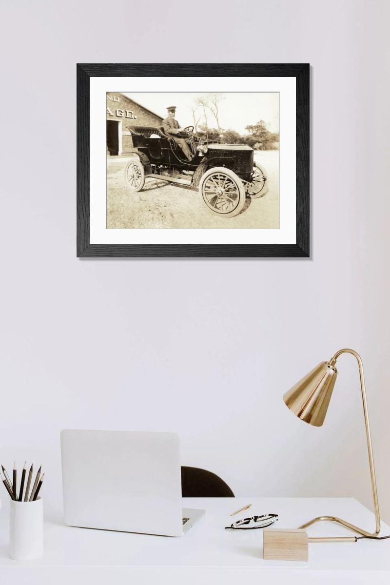 Shown hanging in a room: Modern 14"x12" (36x31cm)