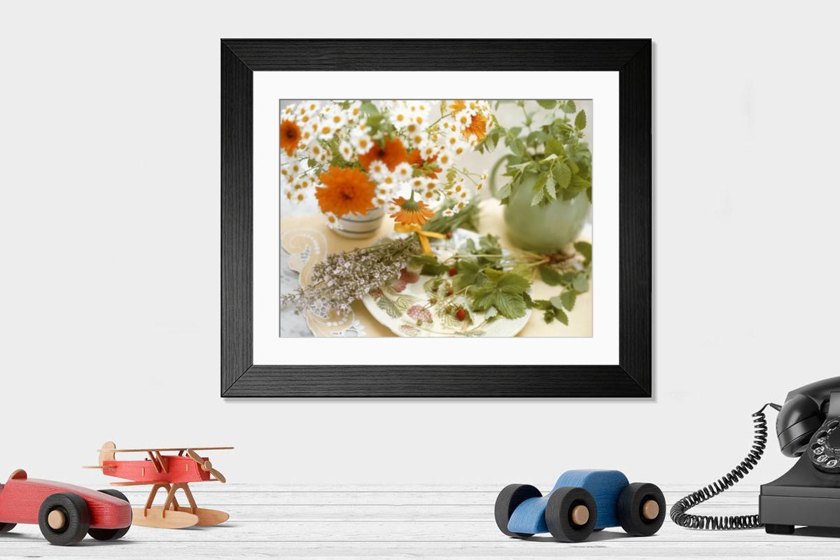 Shown hanging in a room: Modern 14"x12" (36x31cm)