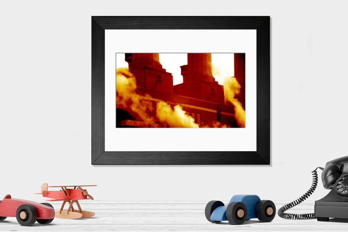 Shown hanging in a room: Modern 14"x12" (36x31cm)