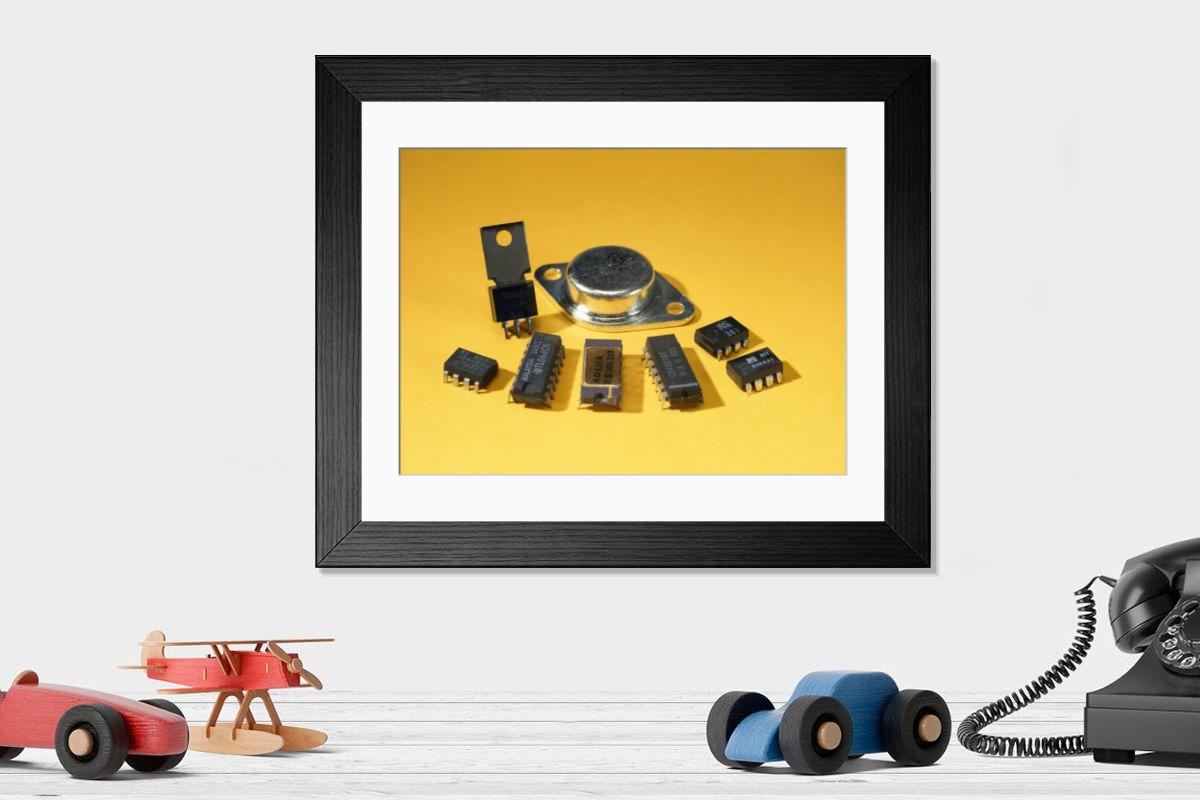 Shown hanging in a room: Modern 14"x12" (36x31cm)
