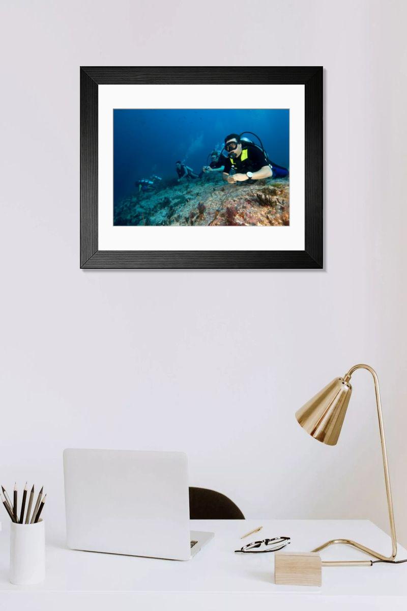 Shown hanging in a room: Modern 14"x12" (36x31cm)