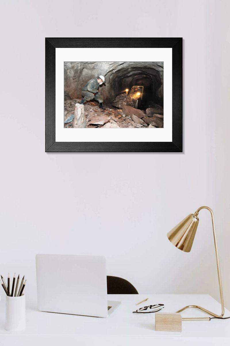 Shown hanging in a room: Modern 14"x12" (36x31cm)