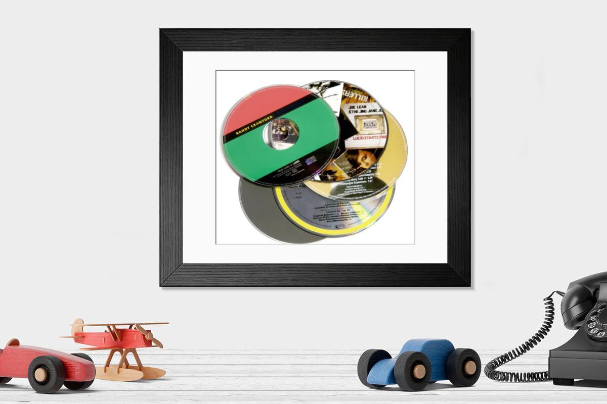 Shown hanging in a room: Modern 14"x12" (36x31cm)