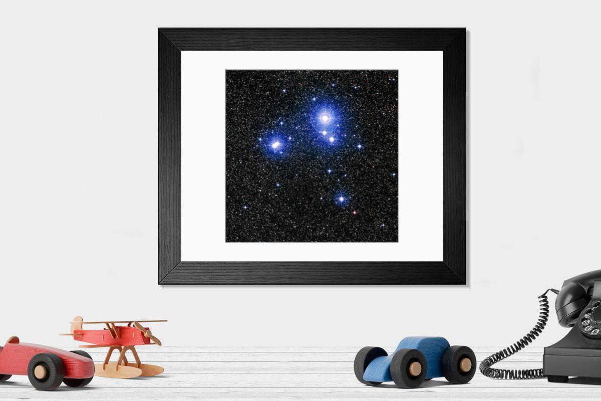 Shown hanging in a room: Modern 14"x12" (36x31cm)