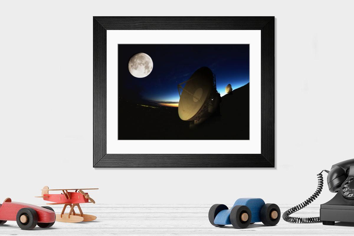 Shown hanging in a room: Modern 14"x12" (36x31cm)