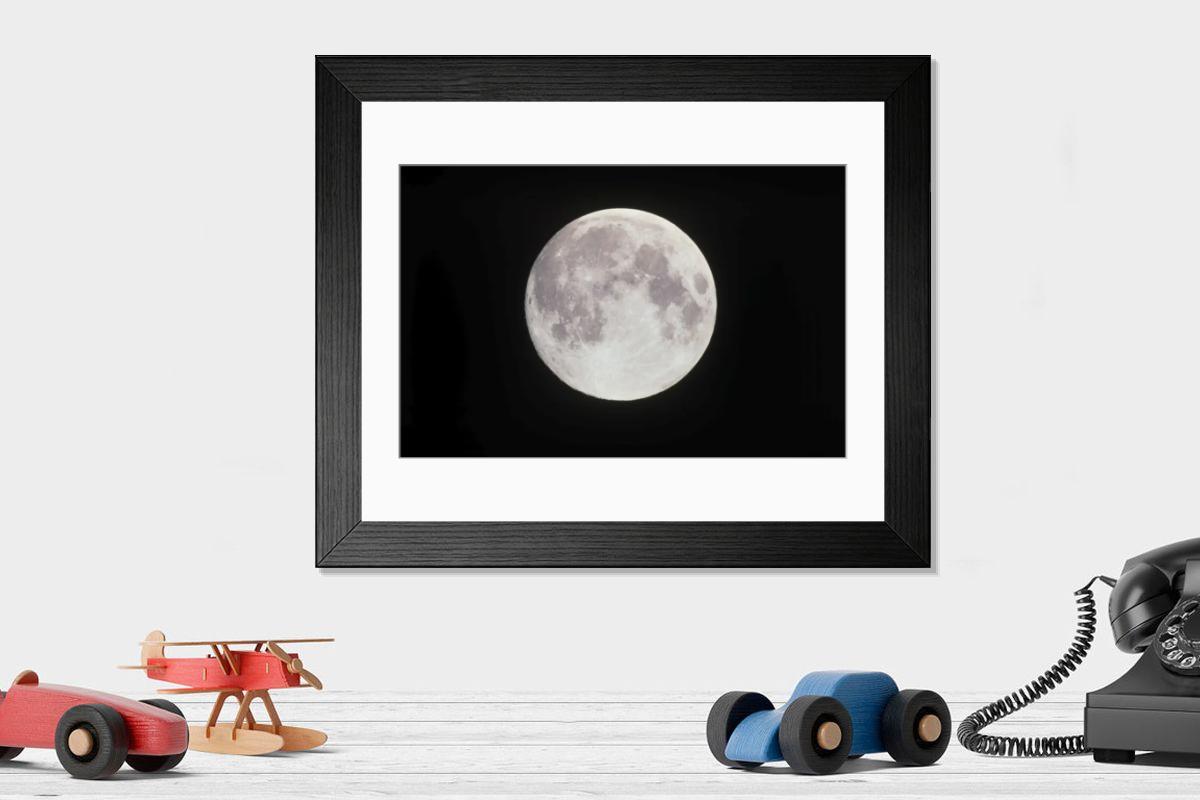 Shown hanging in a room: Modern 14"x12" (36x31cm)