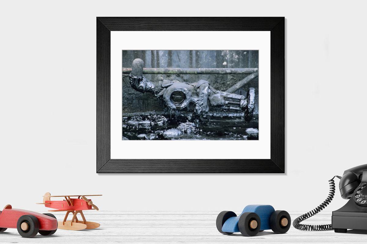 Shown hanging in a room: Modern 14"x12" (36x31cm)
