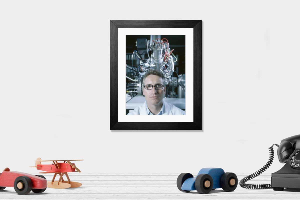 Shown hanging in a room: Modern 14"x12" (36x31cm)
