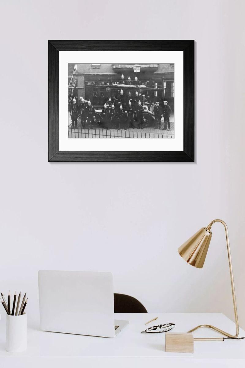 Shown hanging in a room: Modern 14"x12" (36x31cm)