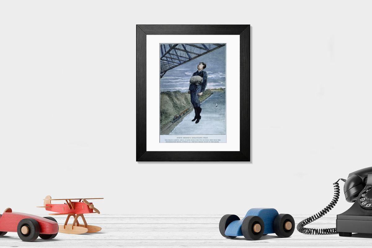 Shown hanging in a room: Modern 14"x12" (36x31cm)