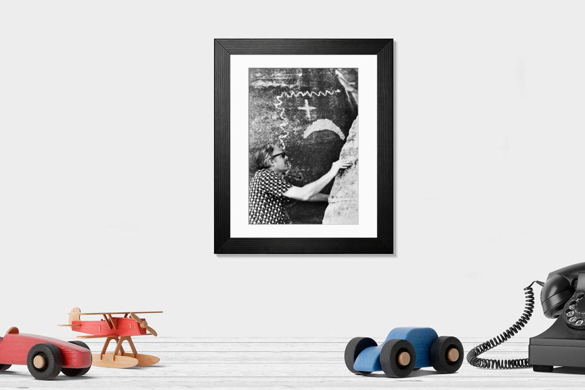 Shown hanging in a room: Modern 14"x12" (36x31cm)