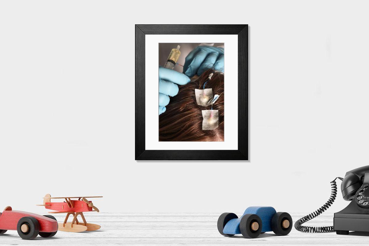 Shown hanging in a room: Modern 14"x12" (36x31cm)