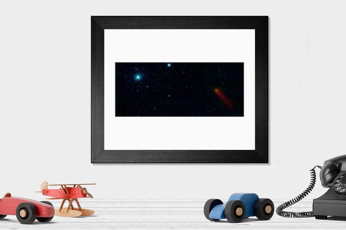 Shown hanging in a room: Modern 14"x12" (36x31cm)