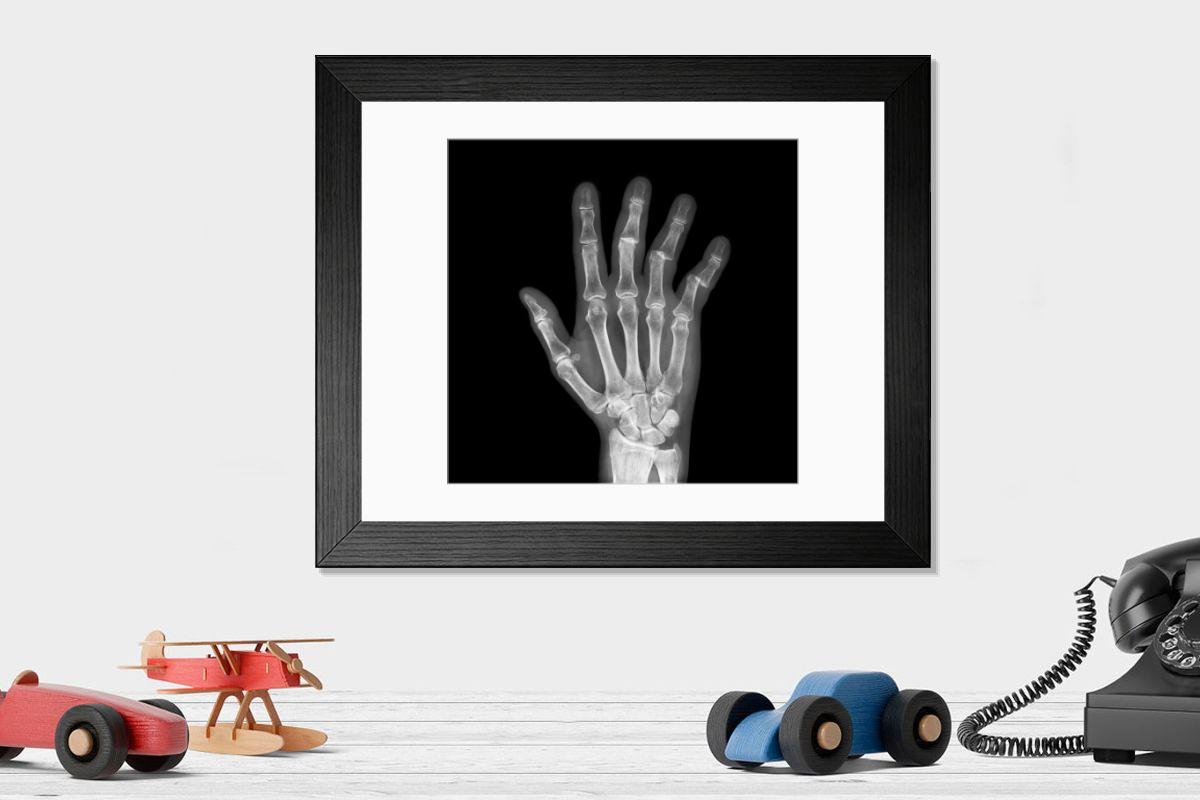 Shown hanging in a room: Modern 14"x12" (36x31cm)