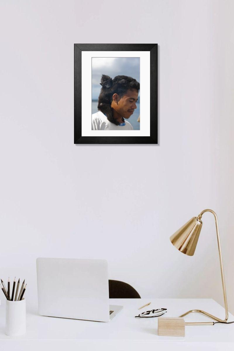Shown hanging in a room: Modern 14"x12" (36x31cm)