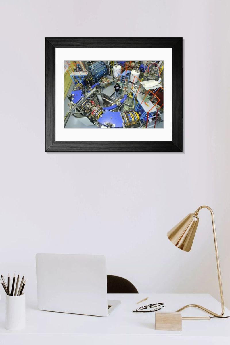 Shown hanging in a room: Modern 14"x12" (36x31cm)