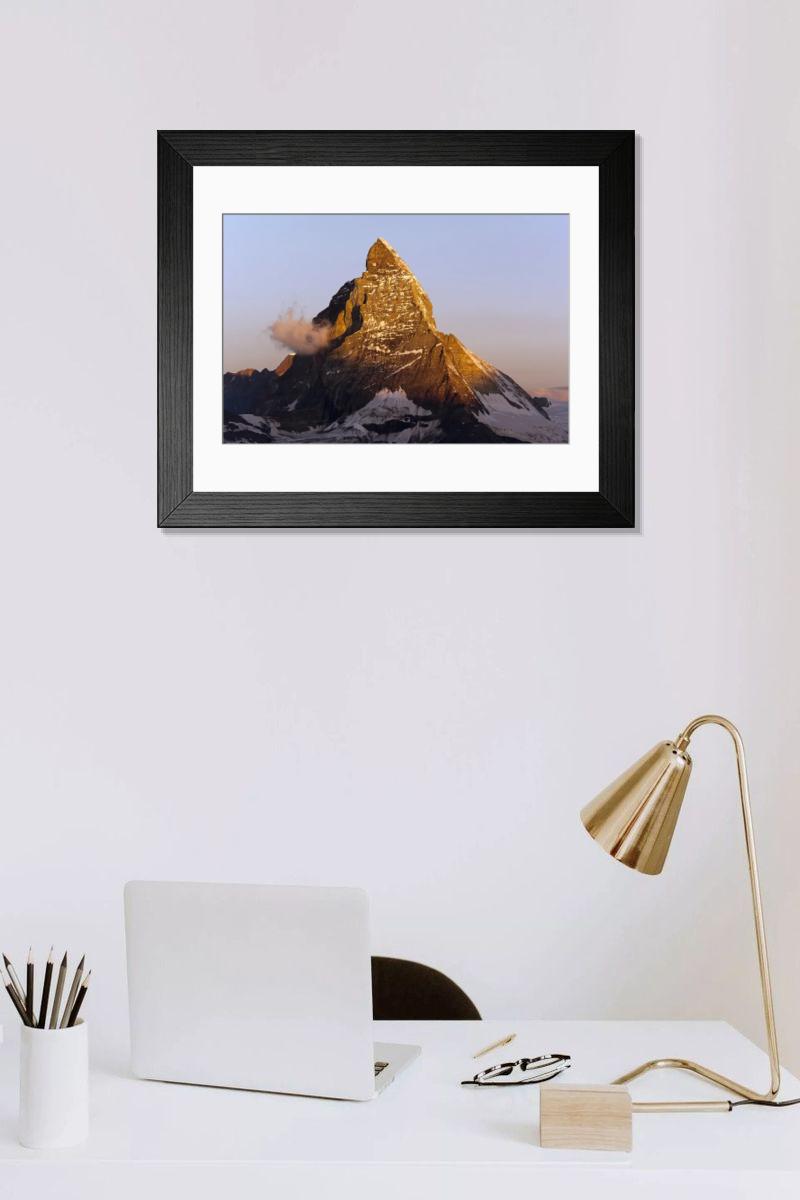 Shown hanging in a room: Modern 14"x12" (36x31cm)
