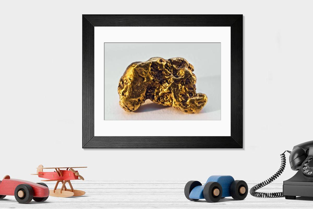 Shown hanging in a room: Modern 14"x12" (36x31cm)
