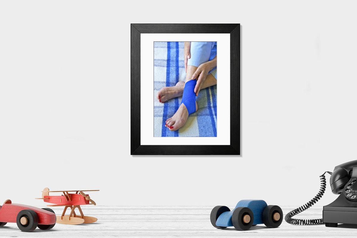 Shown hanging in a room: Modern 14"x12" (36x31cm)