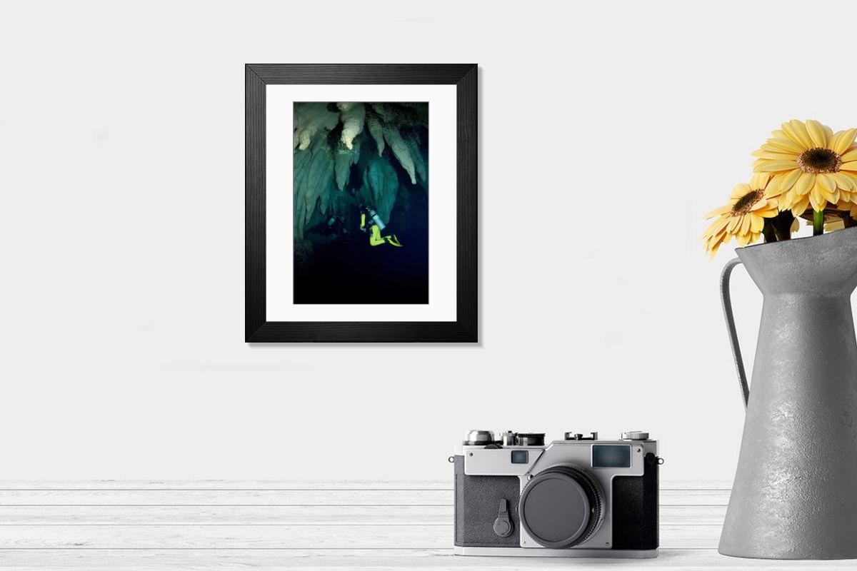 Shown hanging in a room: Modern 14"x12" (36x31cm)