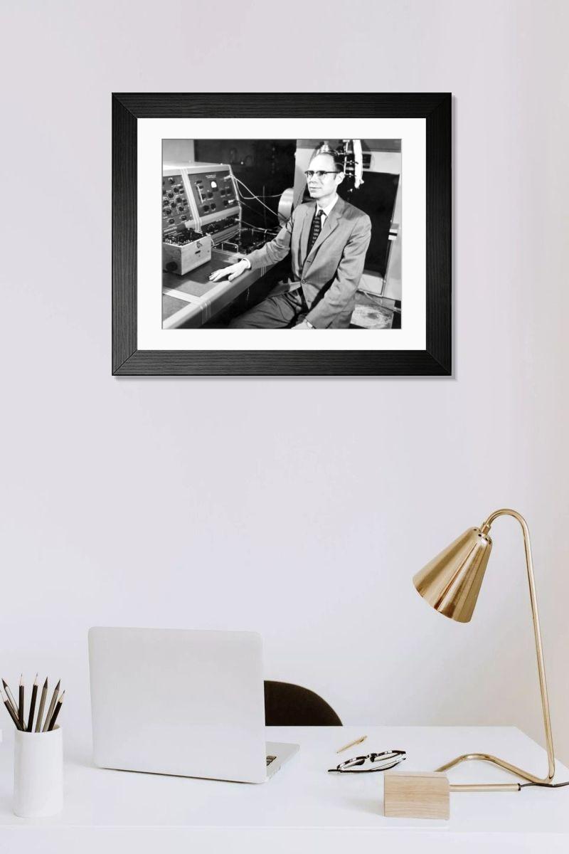 Shown hanging in a room: Modern 14"x12" (36x31cm)