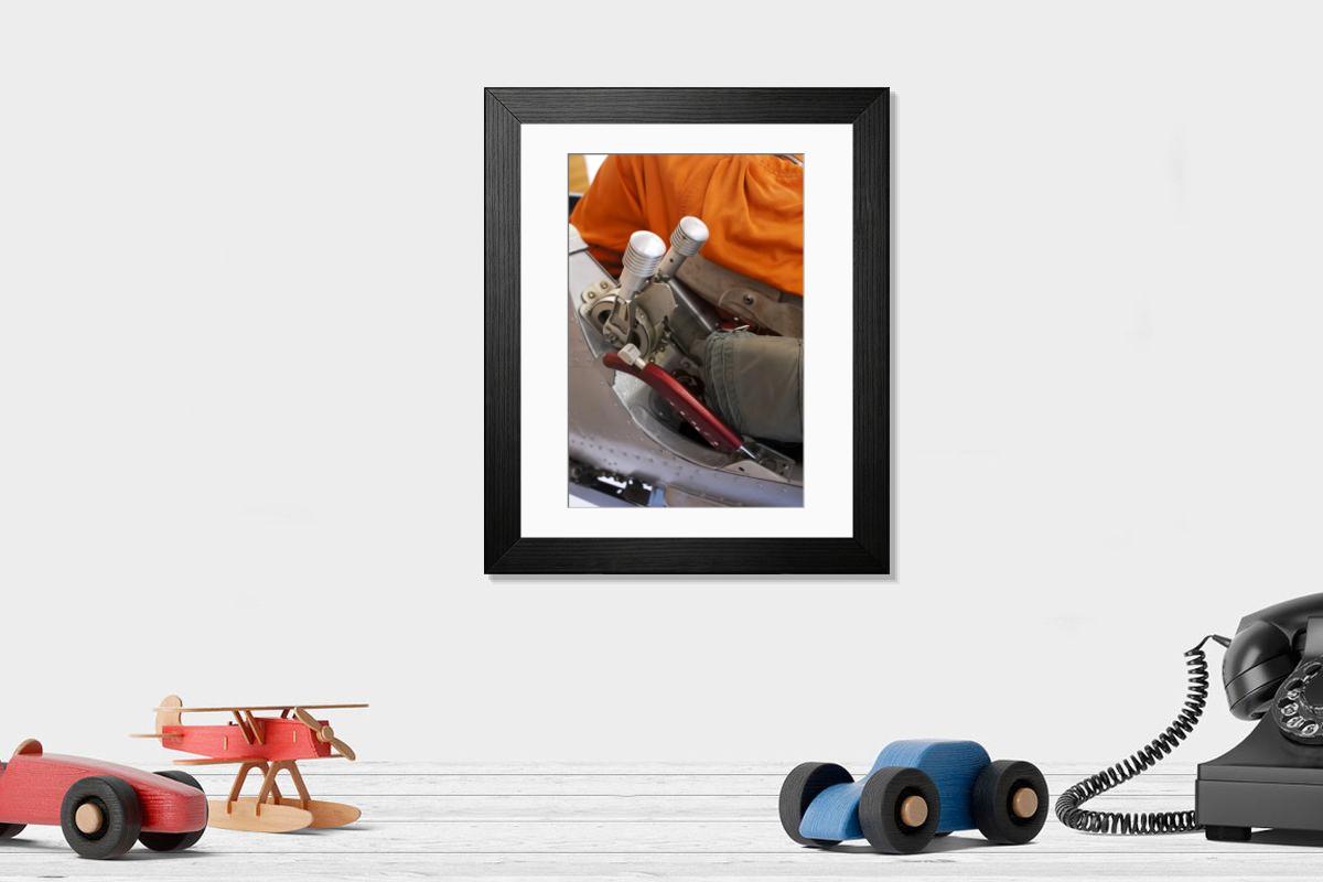 Shown hanging in a room: Modern 14"x12" (36x31cm)