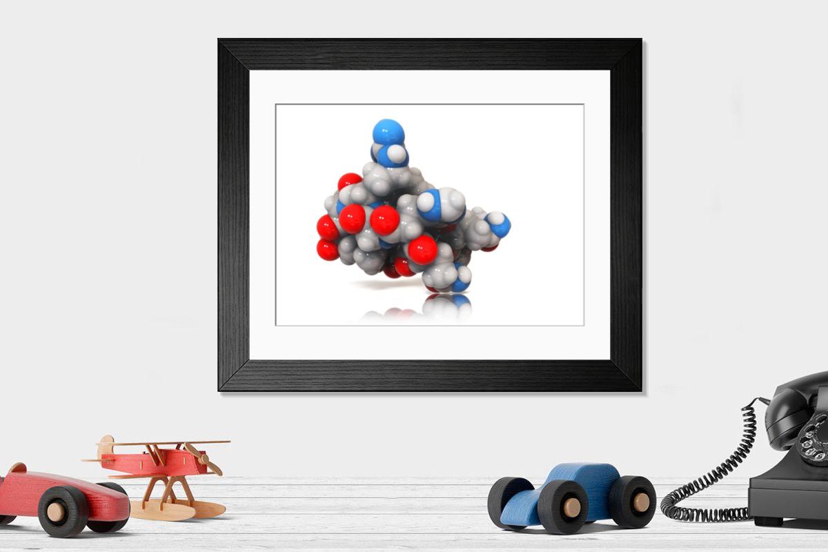 Shown hanging in a room: Modern 14"x12" (36x31cm)