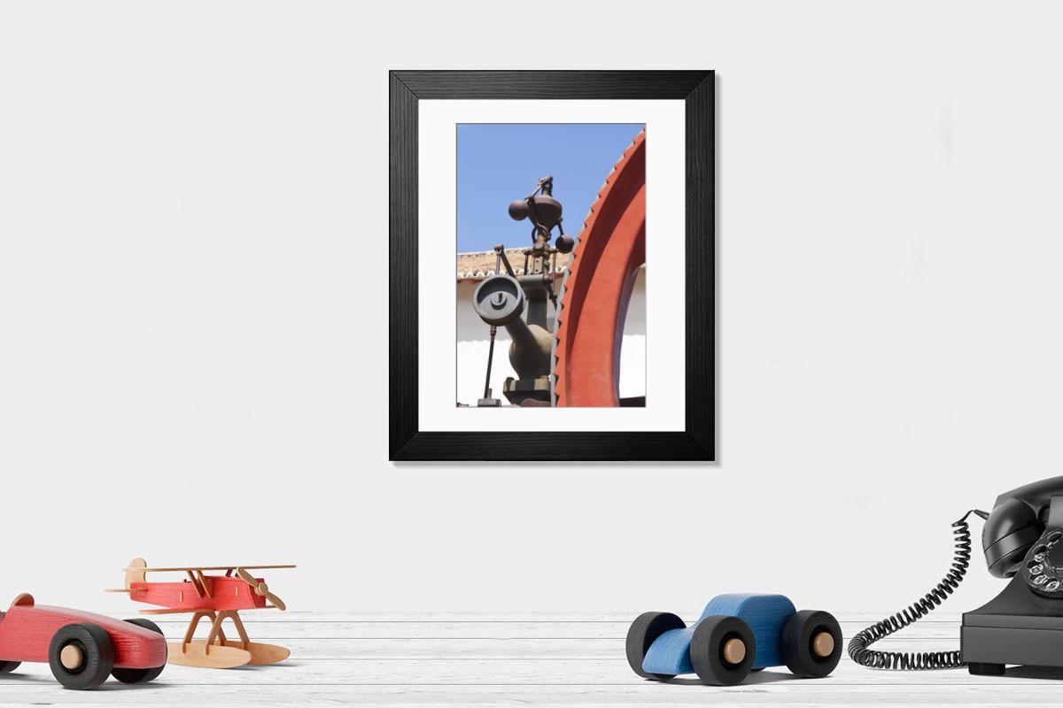 Shown hanging in a room: Modern 14"x12" (36x31cm)