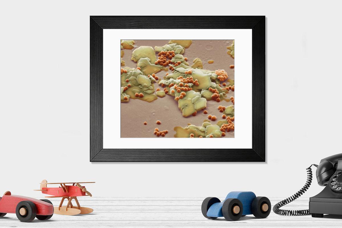 Shown hanging in a room: Modern 14"x12" (36x31cm)