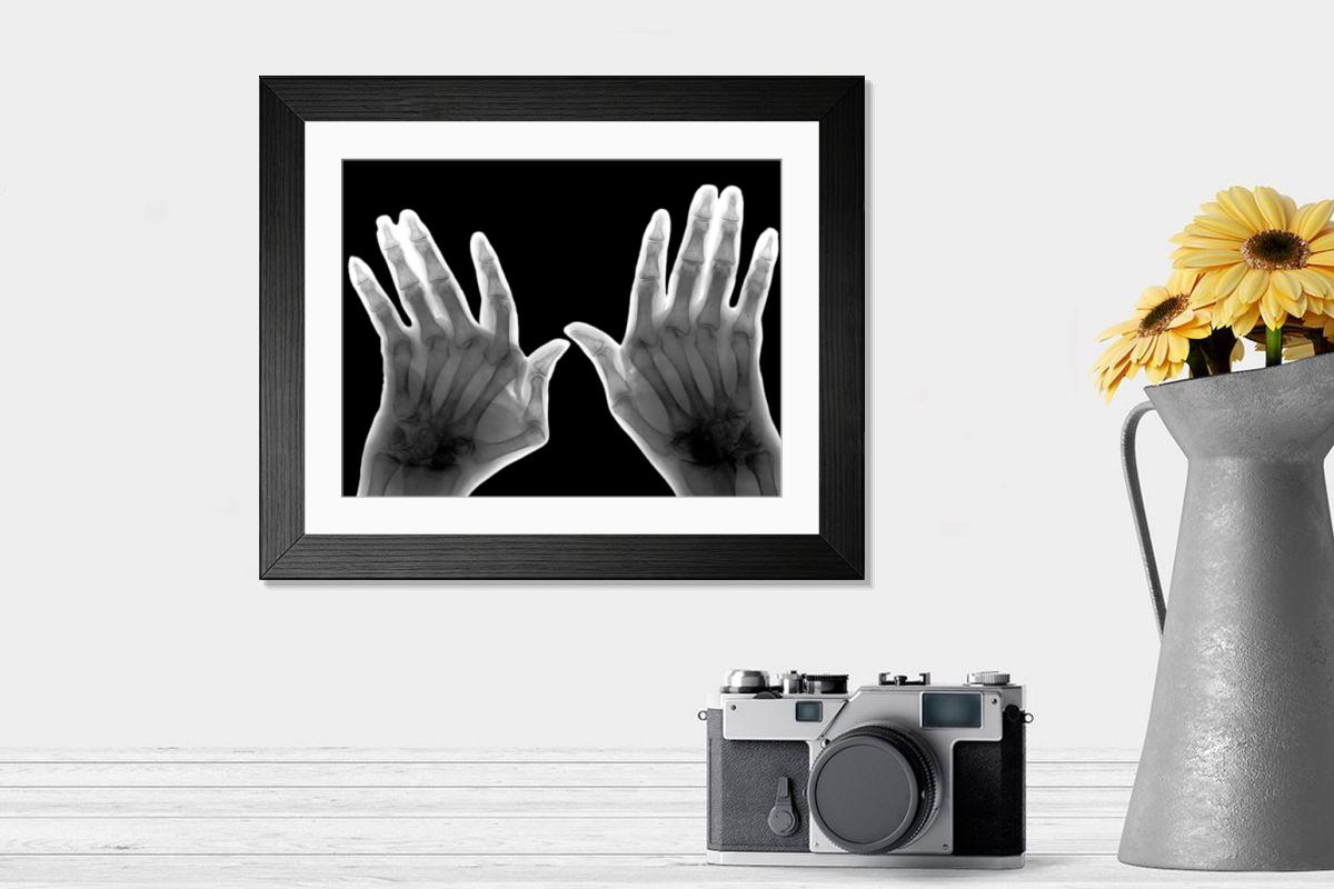 Shown hanging in a room: Modern 14"x12" (36x31cm)