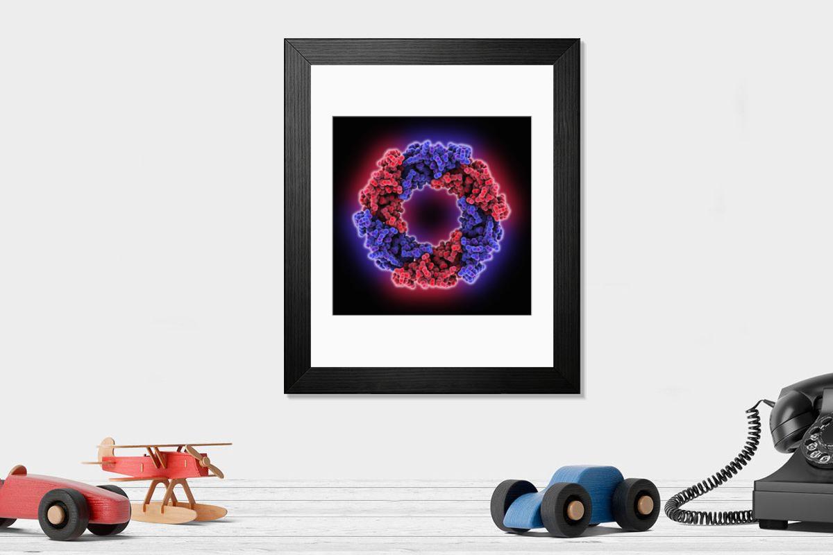 Shown hanging in a room: Modern 14"x12" (36x31cm)