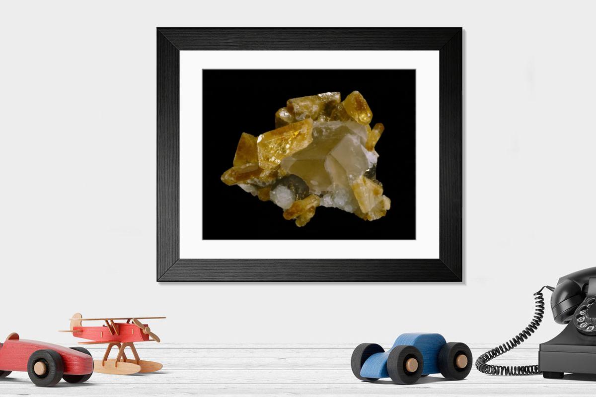Shown hanging in a room: Modern 14"x12" (36x31cm)