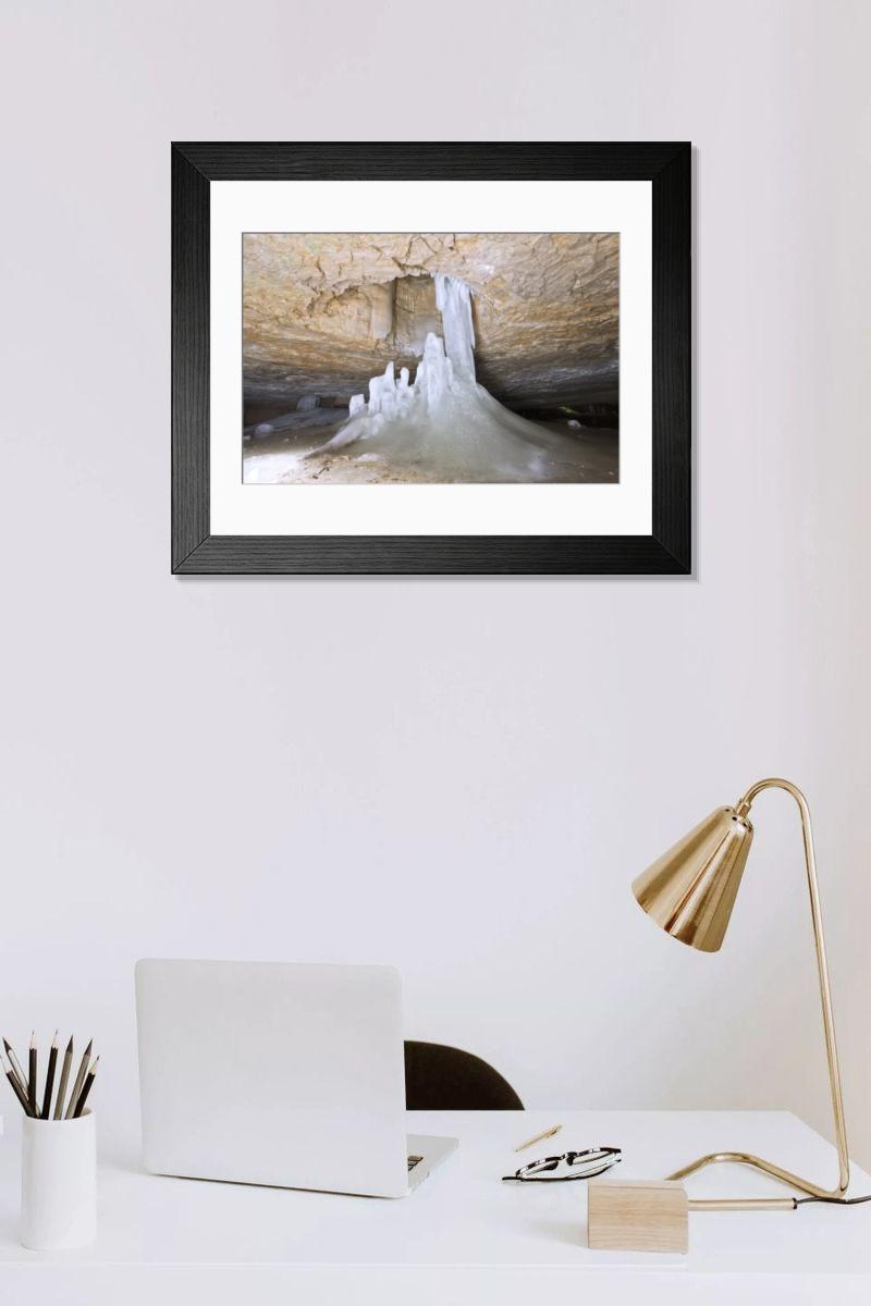 Shown hanging in a room: Modern 14"x12" (36x31cm)