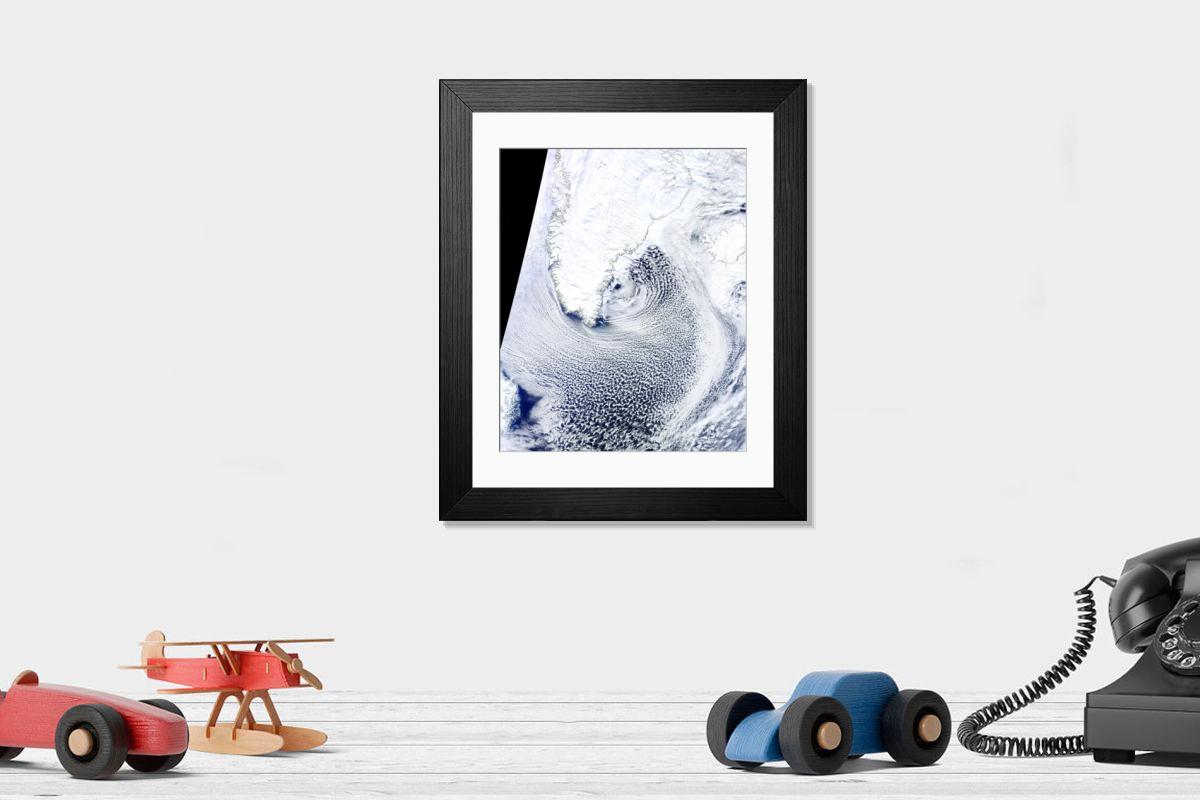 Shown hanging in a room: Modern 14"x12" (36x31cm)