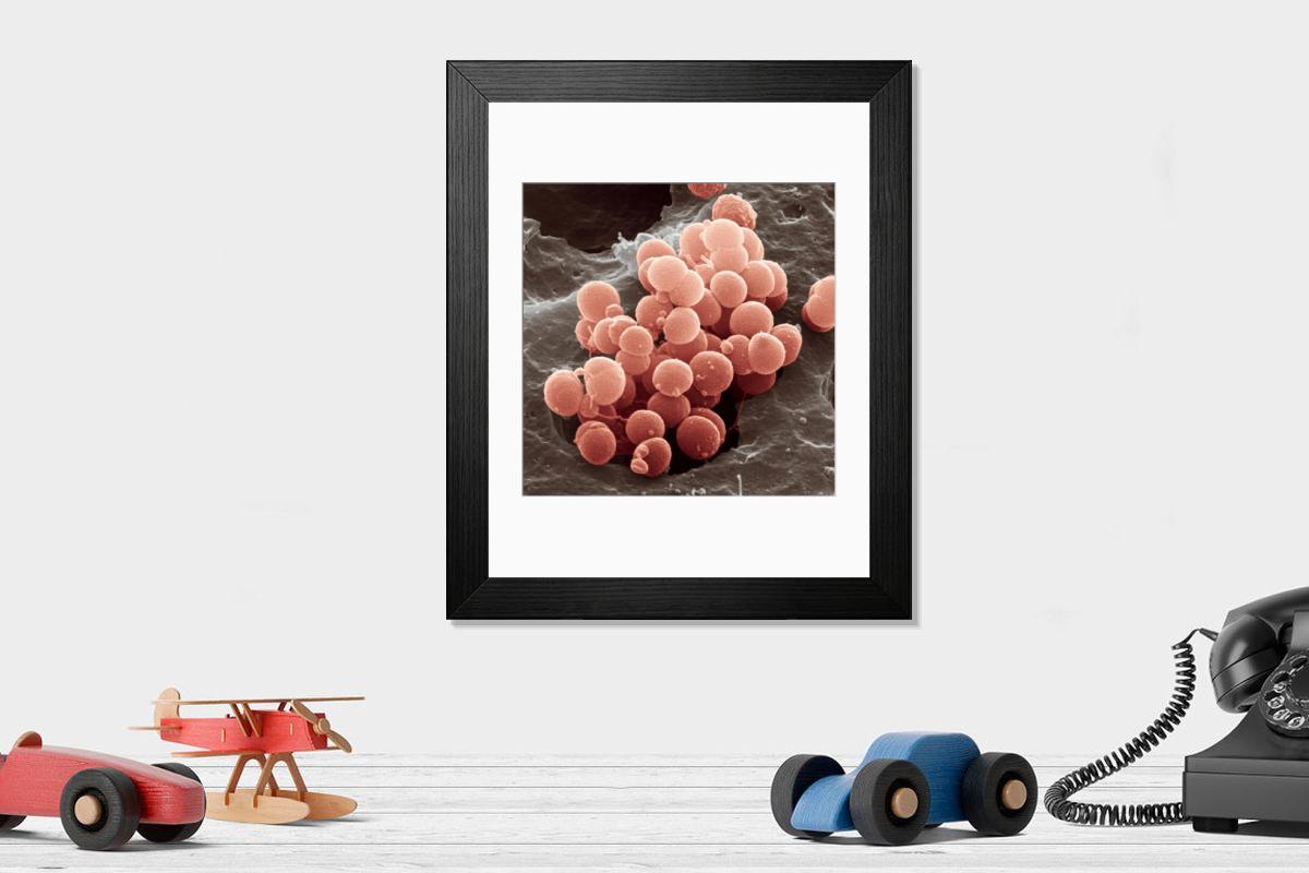 Shown hanging in a room: Modern 14"x12" (36x31cm)