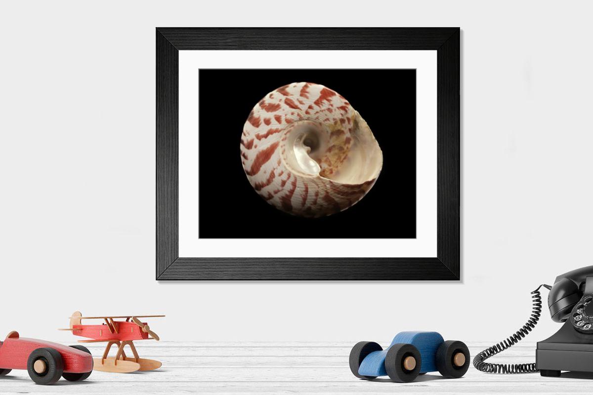 Shown hanging in a room: Modern 14"x12" (36x31cm)