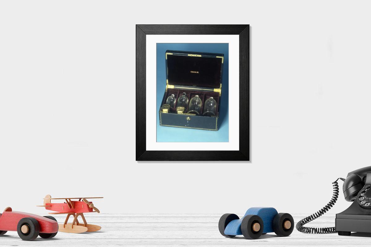 Shown hanging in a room: Modern 14"x12" (36x31cm)