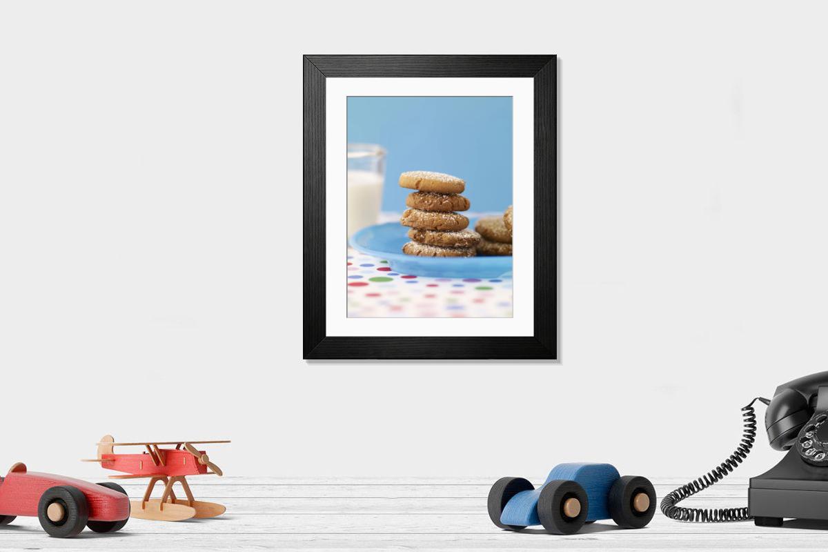 Shown hanging in a room: Modern 14"x12" (36x31cm)