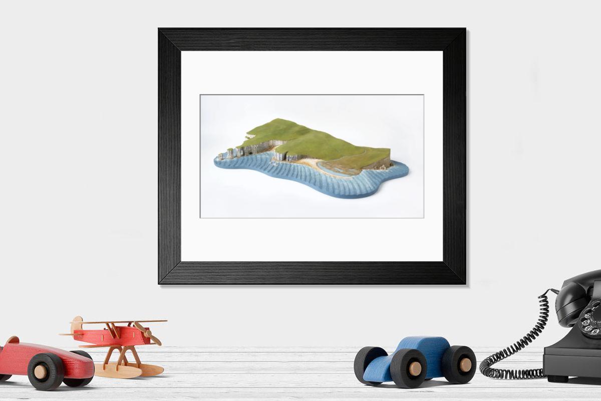 Shown hanging in a room: Modern 14"x12" (36x31cm)