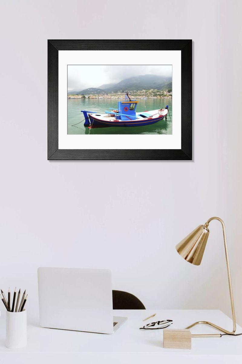 Shown hanging in a room: Modern 14"x12" (36x31cm)