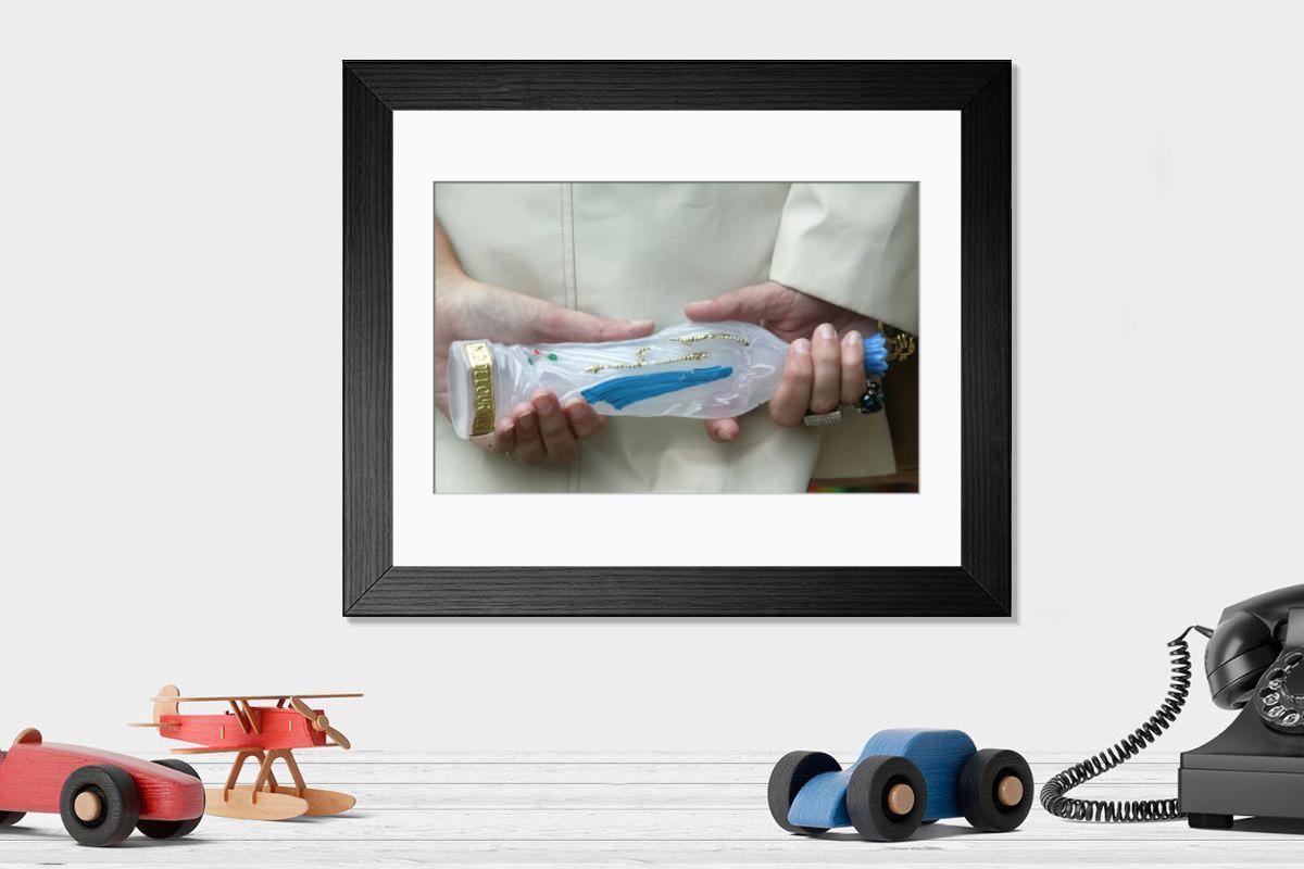 Shown hanging in a room: Modern 14"x12" (36x31cm)