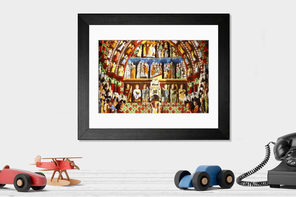Shown hanging in a room: Modern 14"x12" (36x31cm)