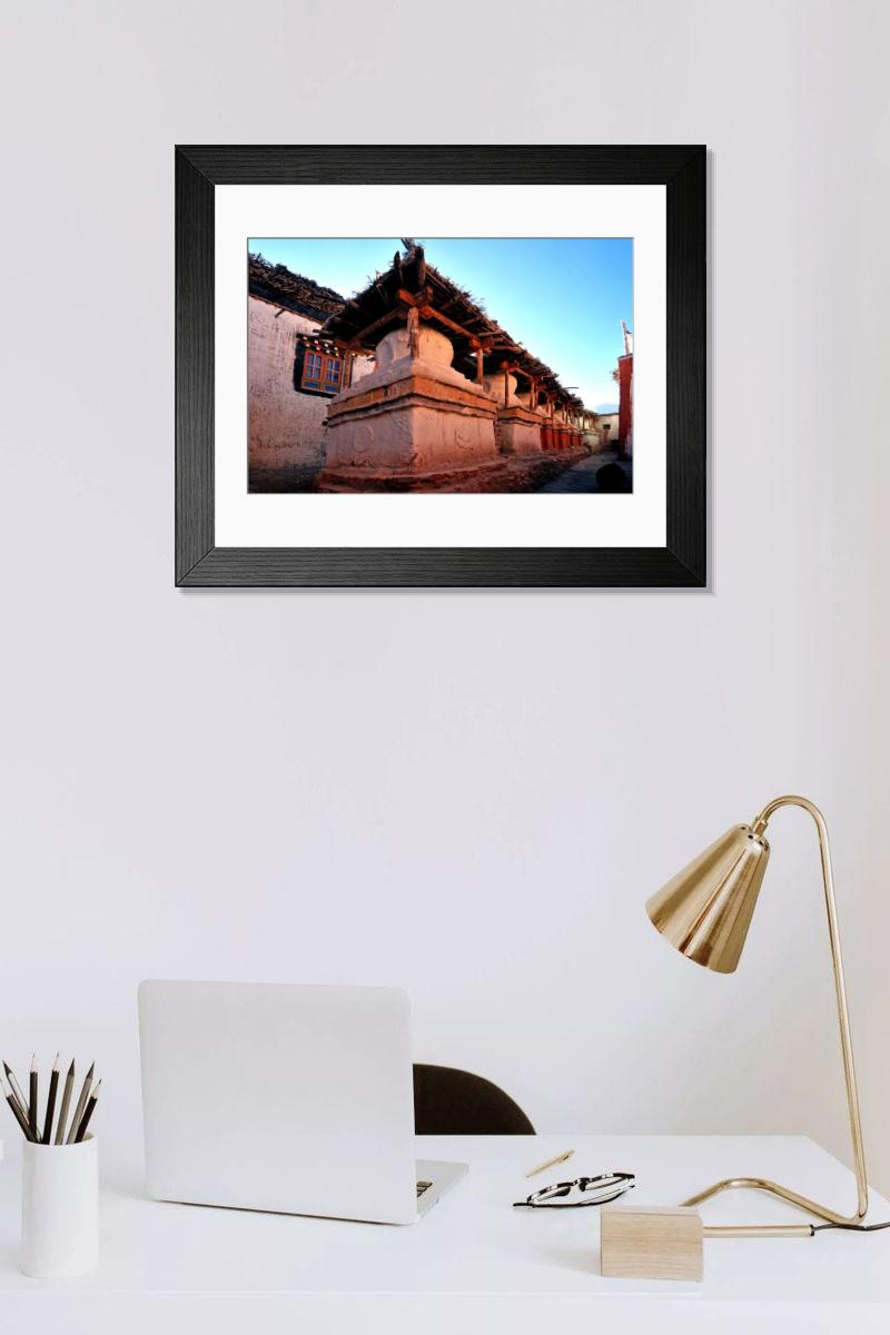 Shown hanging in a room: Modern 14"x12" (36x31cm)
