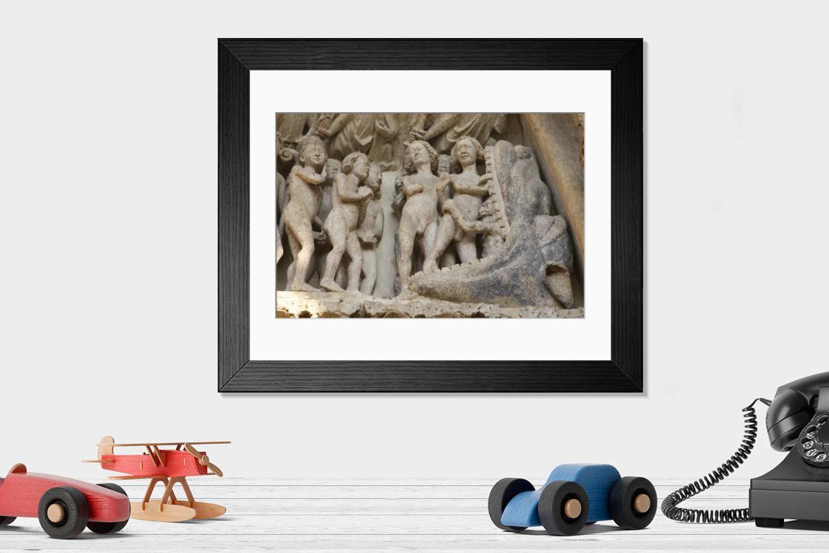 Shown hanging in a room: Modern 14"x12" (36x31cm)