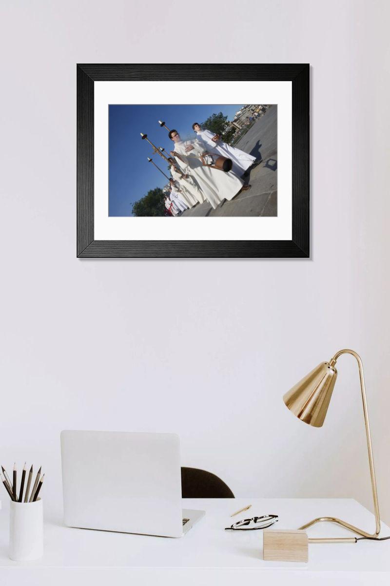 Shown hanging in a room: Modern 14"x12" (36x31cm)
