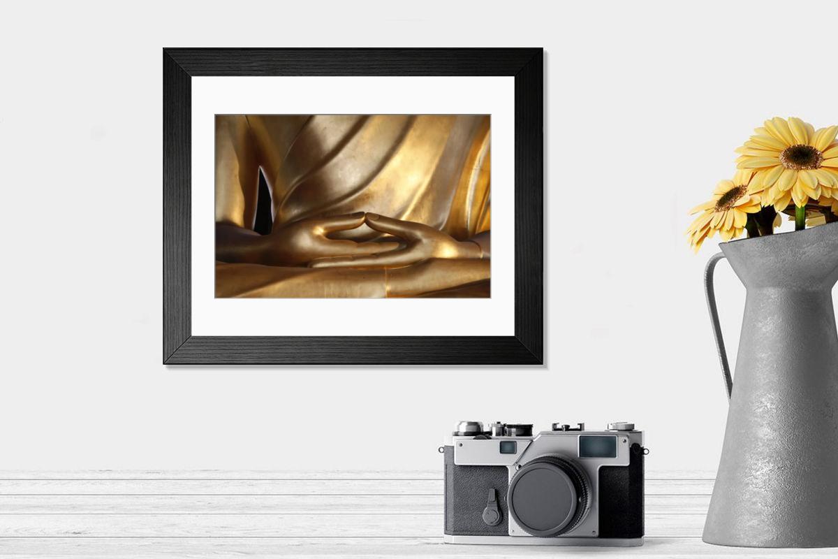 Shown hanging in a room: Modern 14"x12" (36x31cm)