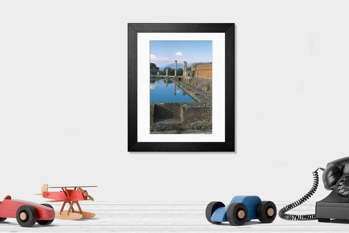 Shown hanging in a room: Modern 14"x12" (36x31cm)