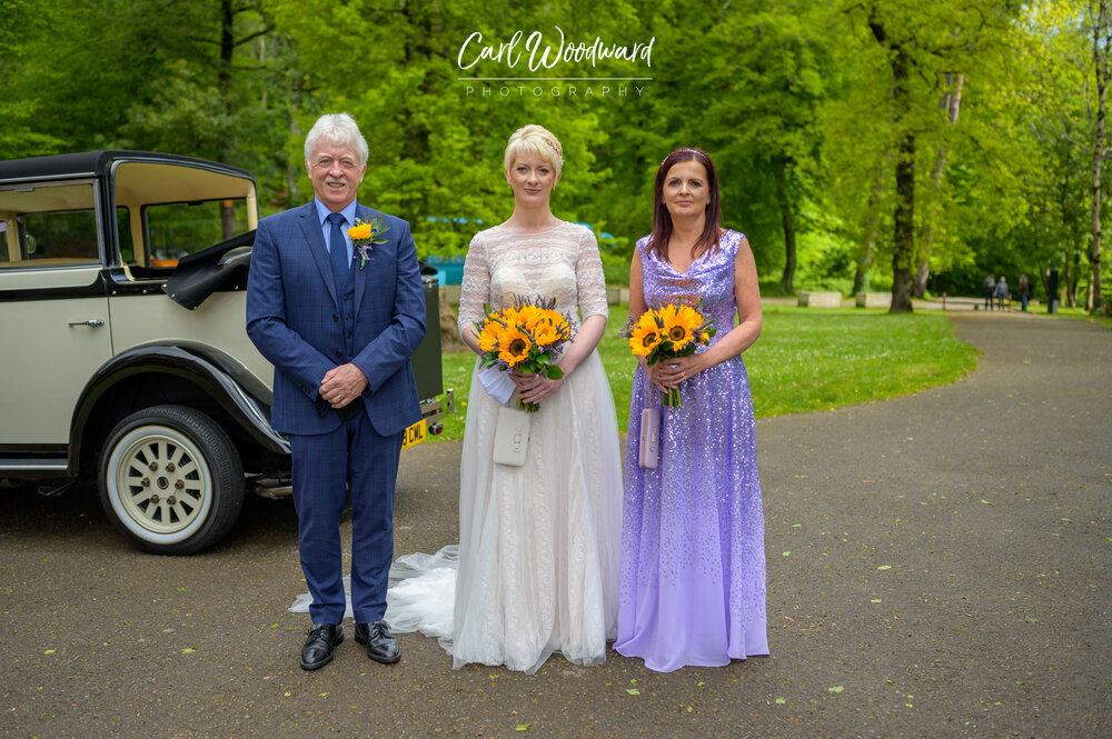 How to choose a Pontypridd Wedding Photographer