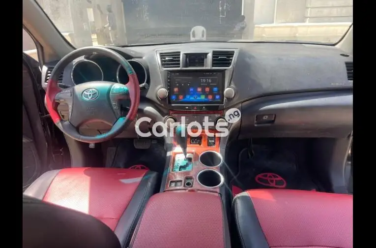 2013 UPGRADED TOYOTA HIGHLANDER - 2/5