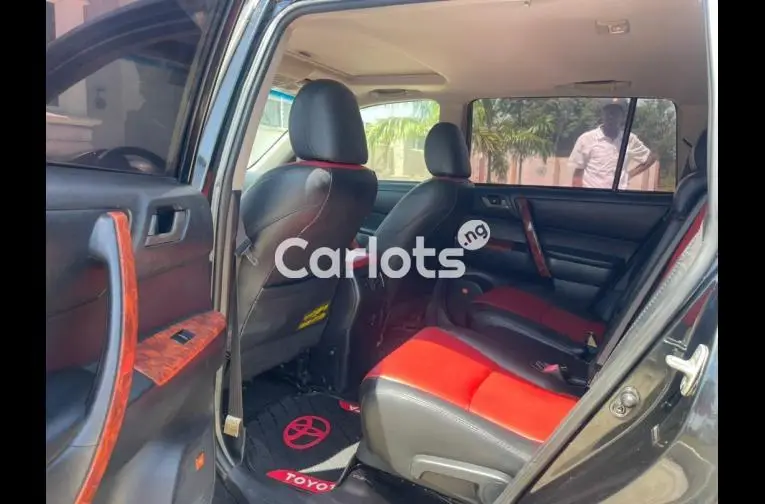 2013 UPGRADED TOYOTA HIGHLANDER - 3/5